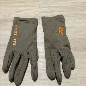 First Lite Aerowool Liner Gloves in Dry Earth